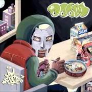Il testo BLUNT DRUNK (ALL OUTTA ALE REMIX) di MF DOOM è presente anche nell'album Mm.. food (2004)