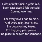 Il testo PORCELAIN di MIKA è presente anche nell'album No place in heaven (2015)