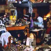Il testo DELINQUEINT ED M'DNA dei MODENA CITY RAMBLERS è presente anche nell'album Riportando tutto a casa (1994)