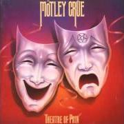 Il testo SMOKIN' IN THE BOYS ROOM (DEMO) dei MOTLEY CRUE è presente anche nell'album Theatre of pain (1985)