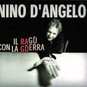 Il testo STO 'NMANO A TE di NINO D'ANGELO è presente anche nell'album Il ragù con la guerra (2005)