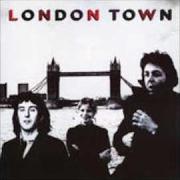 Il testo GIRLFRIEND di PAUL MCCARTNEY è presente anche nell'album London town (1978)