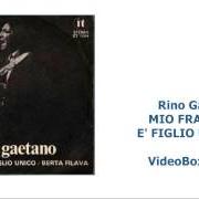 Il testo E CANTAVA LE CANZONI di RINO GAETANO è presente anche nell'album Figlio unico (disc.1) (2007)