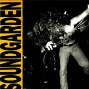 Il testo GUN dei SOUNDGARDEN è presente anche nell'album Louder than love (1990)