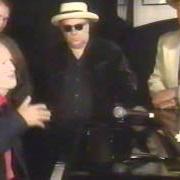 Il testo YOU CAN COUNT ON ME (TO DO MY PART) di VAN MORRISON è presente anche nell'album Tell me something: the songs of mose allison (1997)