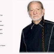 Il testo ANGEL FLYING TOO CLOSE TO THE GROUND di WILLIE NELSON è presente anche nell'album Essential willie nelson (2003)