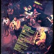 Il testo CANZONE SENZA INGANNI di IVAN GRAZIANI è presente anche nell'album Q concert (1981)