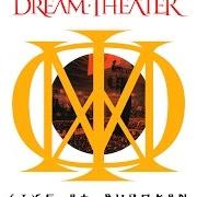 Il testo PULL ME UNDER dei DREAM THEATER è presente anche nell'album Live at budokan (2004)