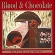 Il testo TOKYO STORM WARNING di ELVIS COSTELLO è presente anche nell'album Blood and chocolate (1986)