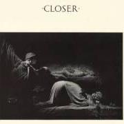 Il testo ATROCITY EXHIBITION di JOY DIVISION è presente anche nell'album Closer (1980)