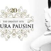 Il testo UN'EMERGENZA D'AMORE di LAURA PAUSINI è presente anche nell'album 20 – the greatest hits (2013)
