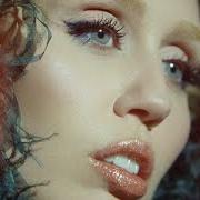 Il testo END OF THE WORLD di MILEY CYRUS è presente anche nell'album Something beautiful (2025)