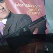 Il testo I'M NOT SORRY di MORRISSEY è presente anche nell'album You are the quarry (2004)