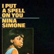 Il testo MISSISSIPPI GODDAM di NINA SIMONE è presente anche nell'album Feeling good (1994)