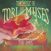 Il testo KNOCKING di TORI AMOS è presente anche nell'album The music of tori and the muses (2025)