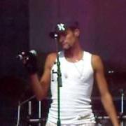 Il testo ONLY A FOOL di MARK MEDLOCK è presente anche nell'album Mr. lonely (2007)