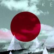 Il testo LIGHTS STILL ON di MT EDEN è presente anche nell'album Walking on air (2013)