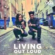 Il testo ROUND AND ROUND di MOOSH & TWIST è presente anche nell'album Living out loud (2014)