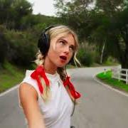 Il testo LUCY di CLAIRE ROSINKRANZ è presente anche nell'album Lucy (2025)