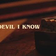 Il testo LIGHT ON IN THE KITCHEN di ASHLEY MCBRYDE è presente anche nell'album The devil i know (2023)