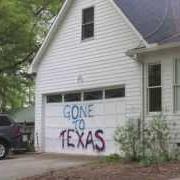 Il testo I NEVER KNEW A HURRICANE di MIKE ZITO è presente anche nell'album Gone to texas (2013)