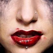 Il testo THE GUILLOTINE degli ESCAPE THE FATE è presente anche nell'album There's no sympathy for the dead (2006)