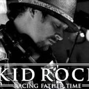Il testo SLOW MY ROLL di KID ROCK è presente anche nell'album Racing father time (2010)