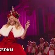 Il testo SANTA CLAUS IS COMING TO TOWN di KYLIE MINOGUE è presente anche nell'album Kylie christmas (2015)