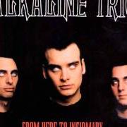 Il testo BLOODIED UP degli ALKALINE TRIO è presente anche nell'album From here to infirmary (2001)