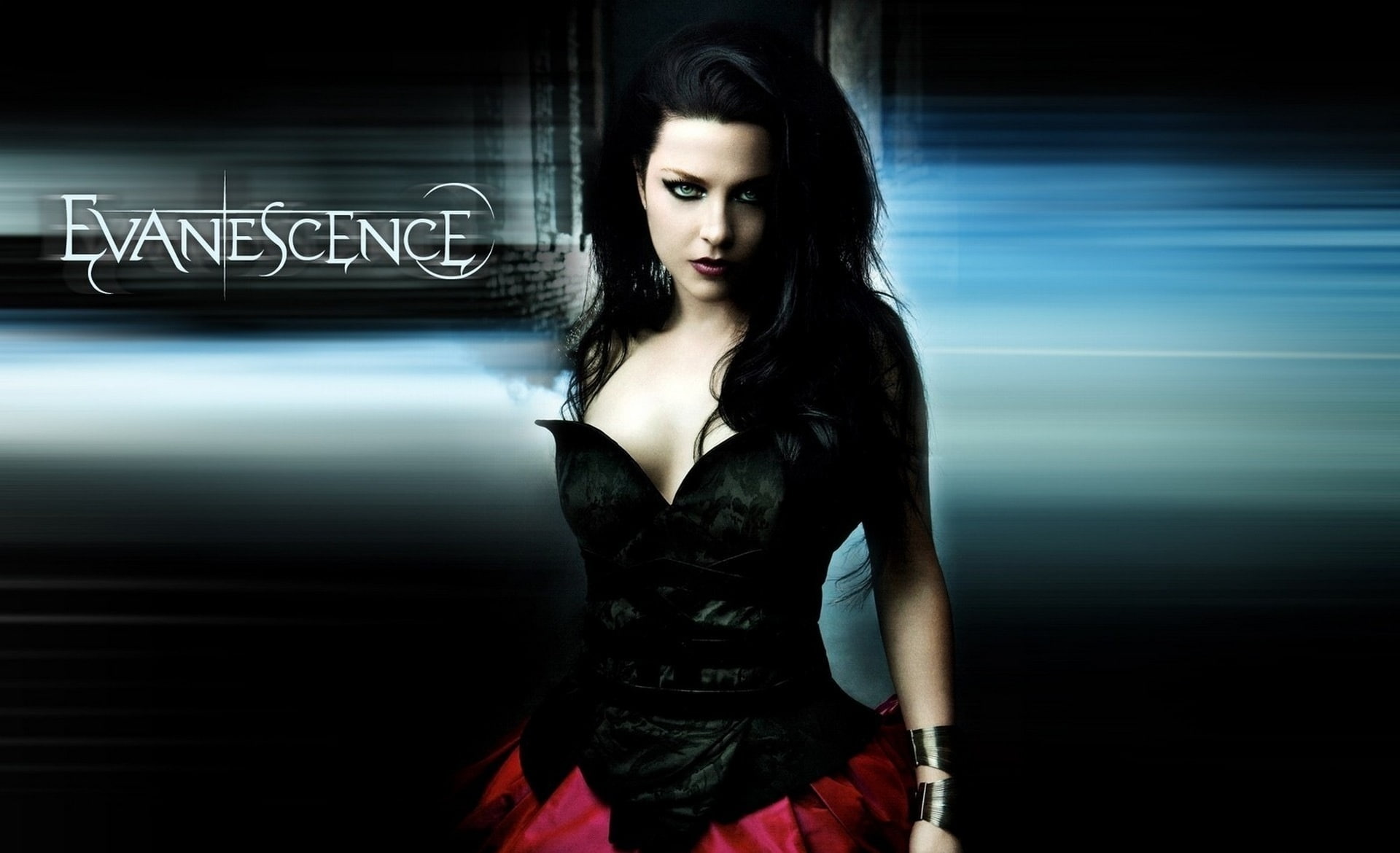 Evanescence: "sei una ragazza che canta in una rock band. Non ti ascolterà nessuno" 