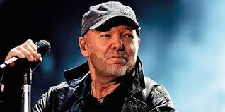 Vasco Rossi lascia TicketOne, che gli risponde con una lettera aperta