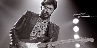 Eric Clapton in carrozzella