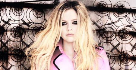 Svelato il mistero della misteriosa malattia di Avril Lavigne