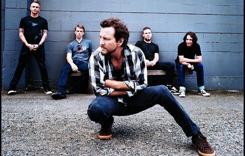 Pearl Jam: pubblicato il nuovo inedito "Superblood Wolfmoon"